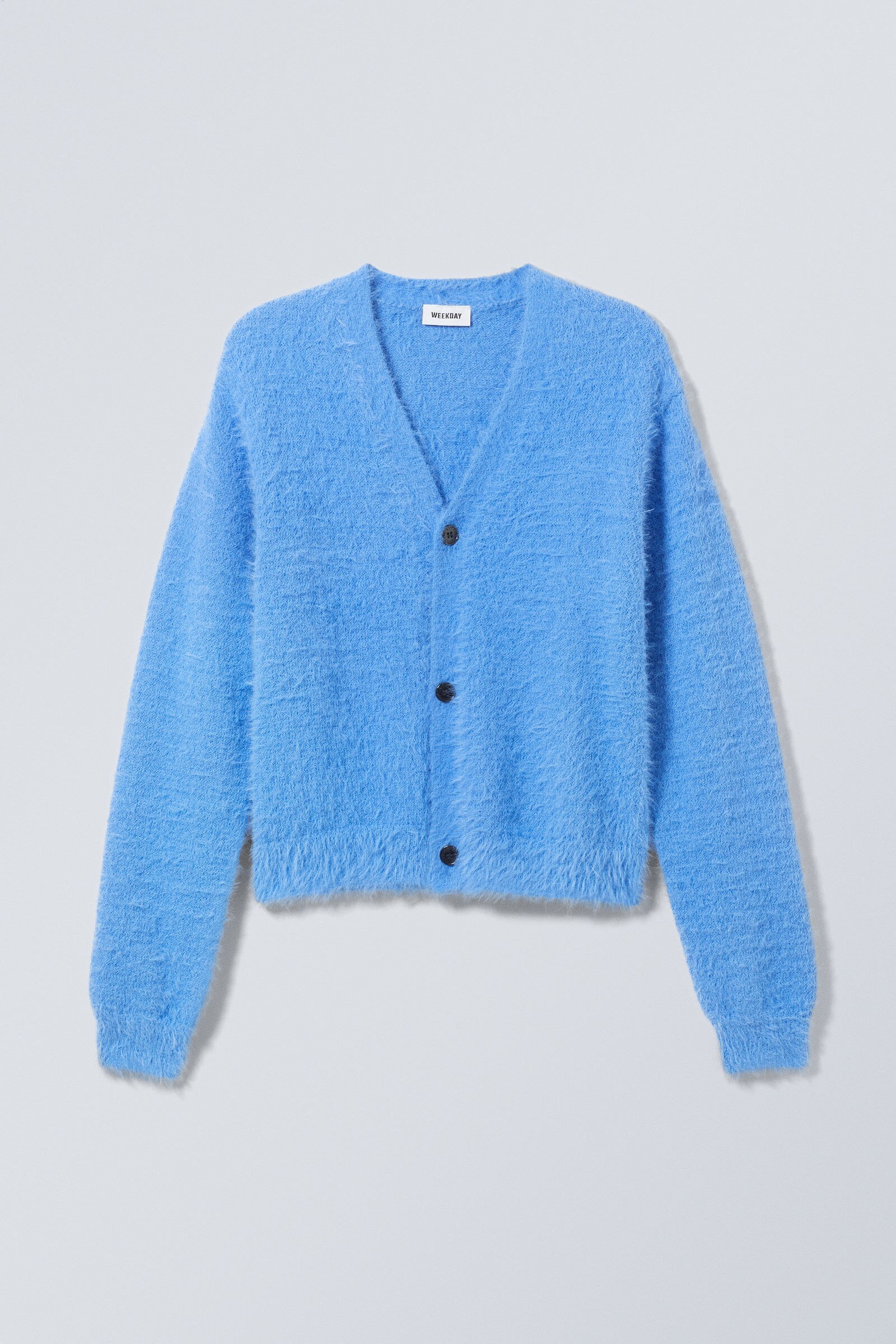 blaue-strickjacke-593mwp-1.jpg