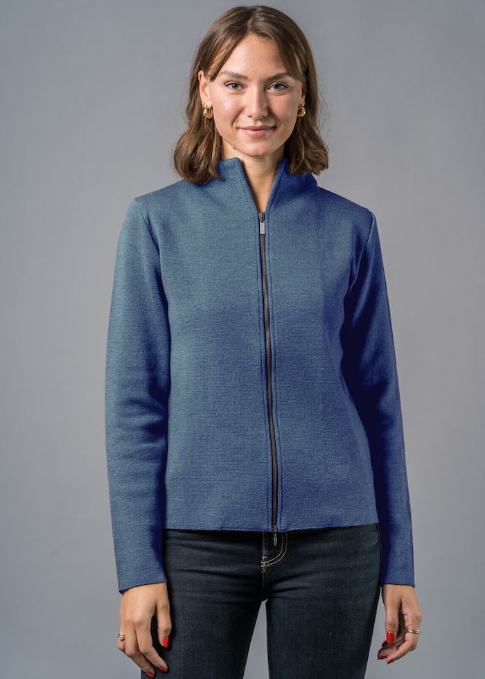 blaue-strickjacke-damen-304xqr-1.jpg